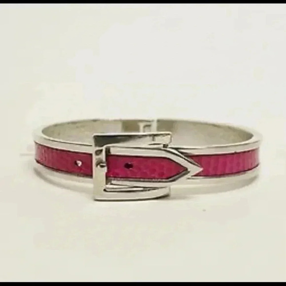 🎉Guess Belt Buckle Bracelet\Cuff In Fuchsia - Picture 1 of 2